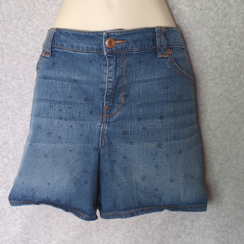 Gap Sexy Boyfriend Jean Short Sz 33/16 100% Cotton Medium Wash Stars